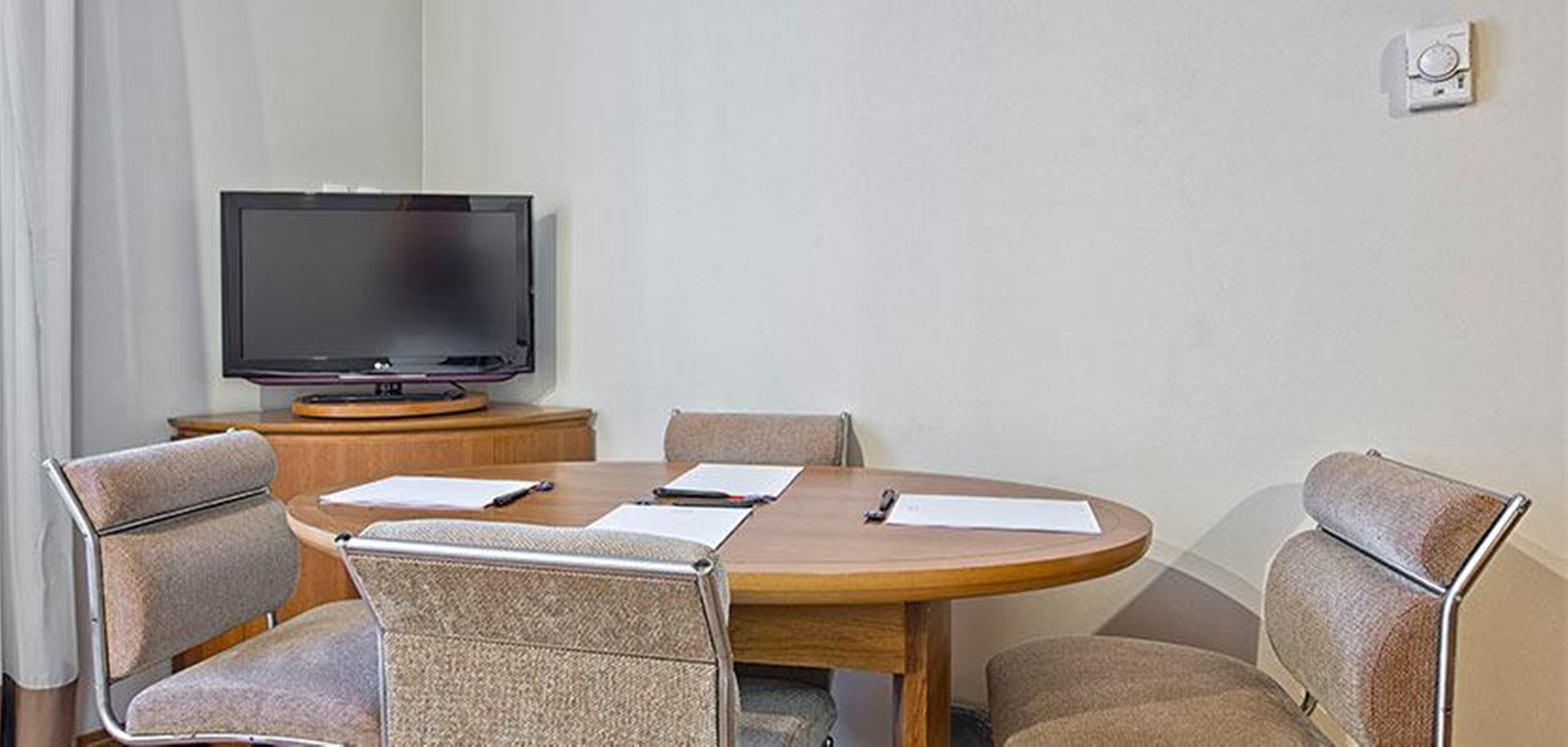 Melia Paulista Hotel São Paulo Exterior photo A typical meeting room at the University of Cambridge